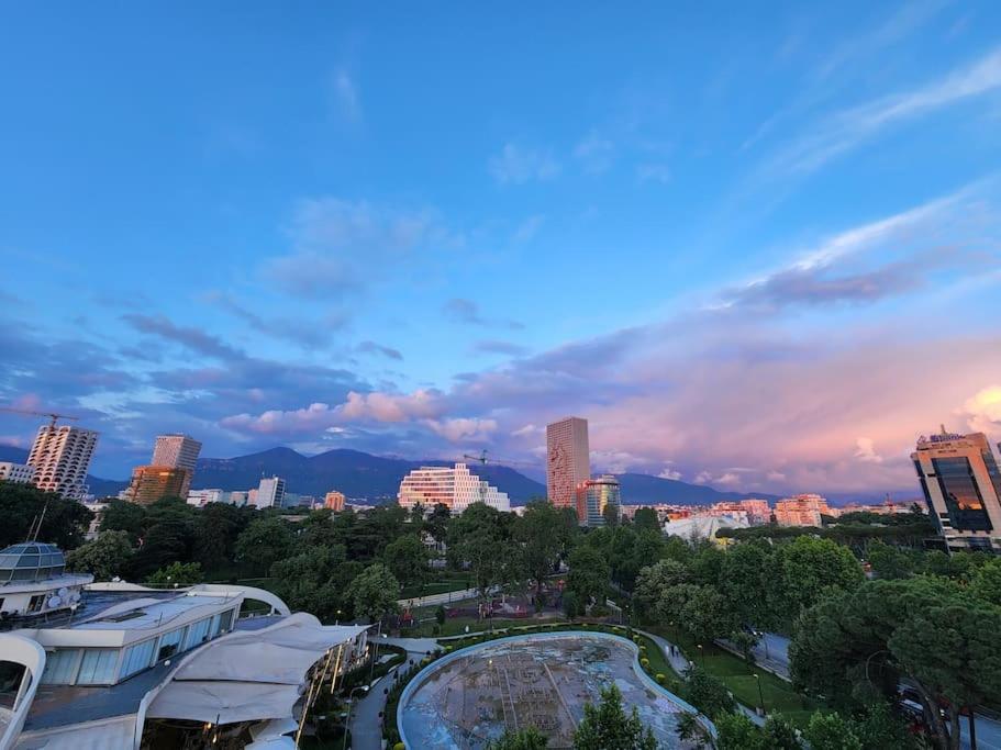 Penthouse With A City View Tiranë Ngoại thất bức ảnh
