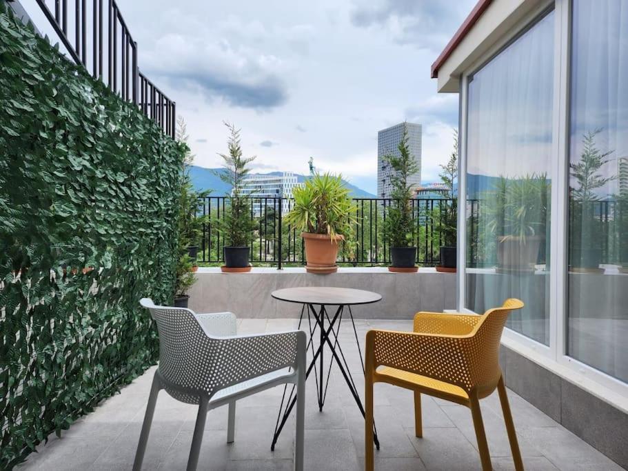 Penthouse With A City View Tiranë Ngoại thất bức ảnh